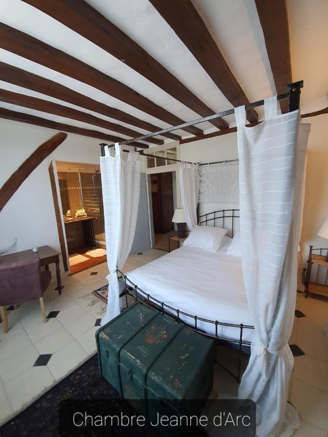 Le Presbytere De La Cite Royale De לוצ'ס מראה חיצוני תמונה
